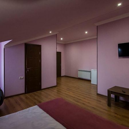 Afa Hotel & Guest House Єреван Екстер'єр фото