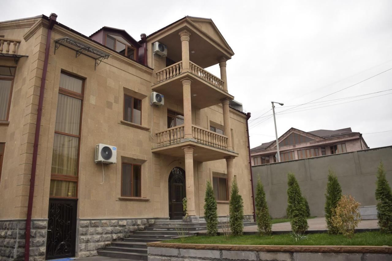 Afa Hotel & Guest House Єреван Екстер'єр фото