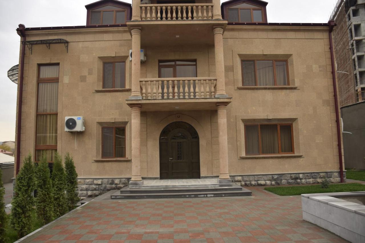 Afa Hotel & Guest House Єреван Екстер'єр фото