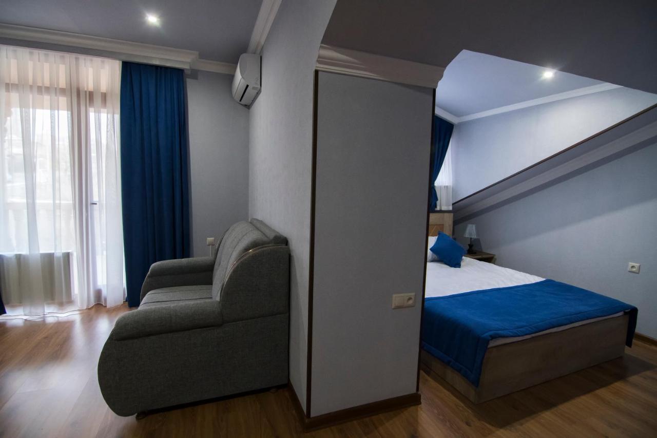 Afa Hotel & Guest House Єреван Екстер'єр фото