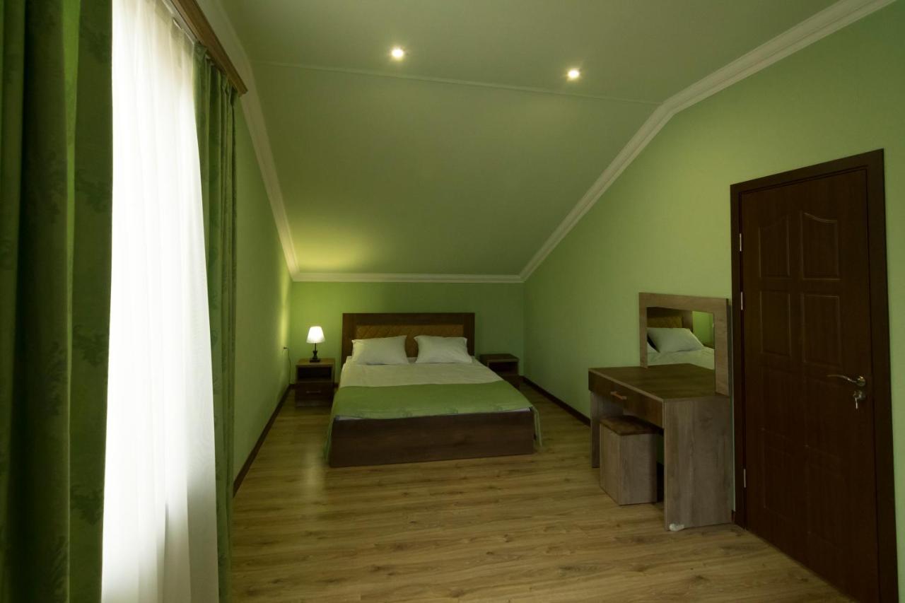 Afa Hotel & Guest House Єреван Екстер'єр фото