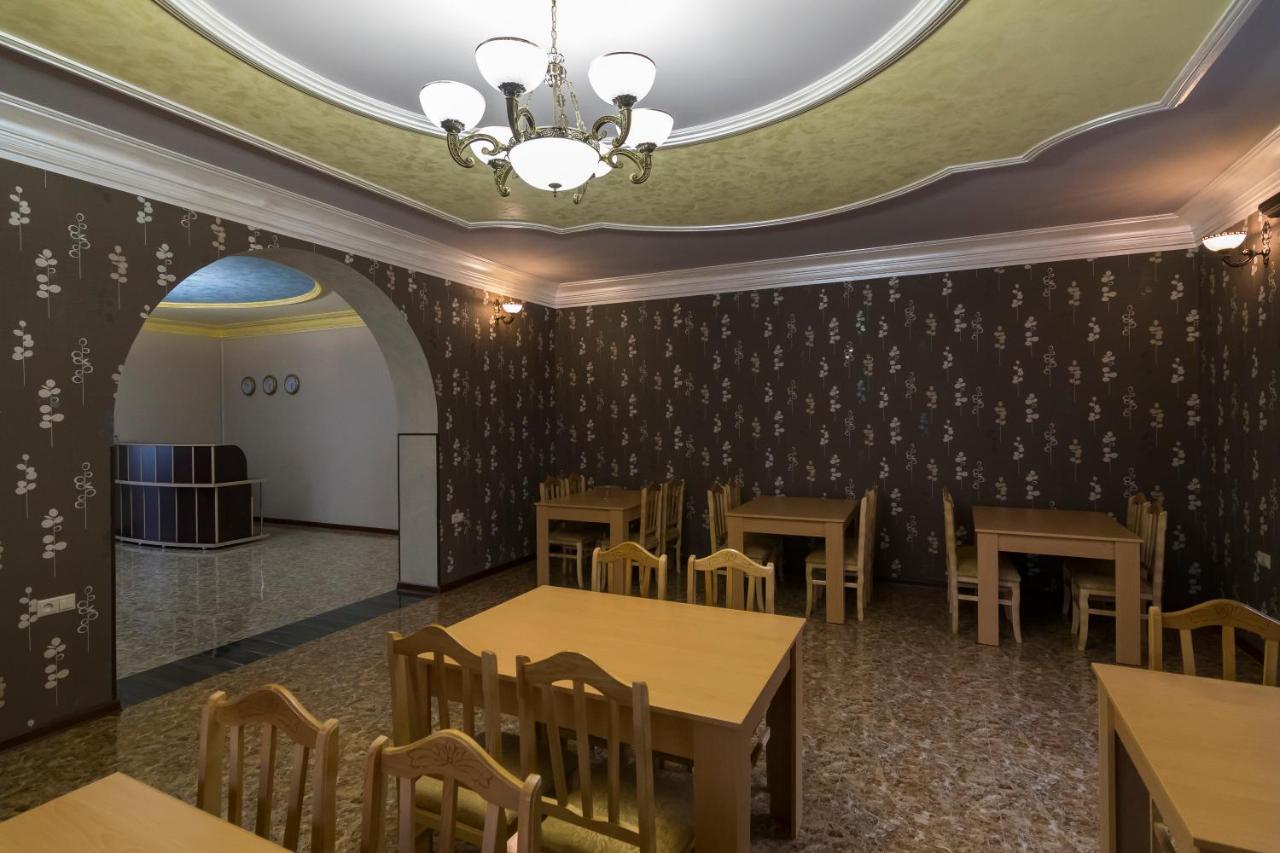 Afa Hotel & Guest House Єреван Екстер'єр фото